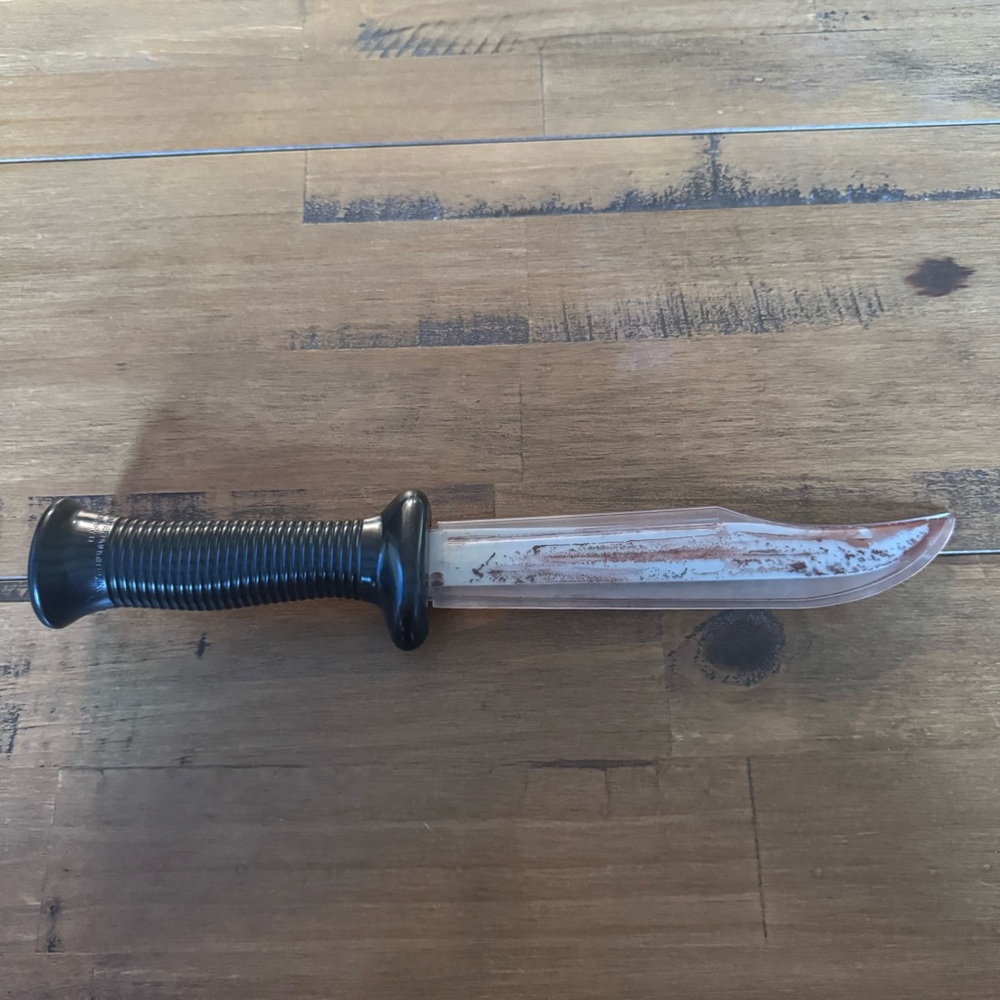 Plastic Halloween Bloody Knife